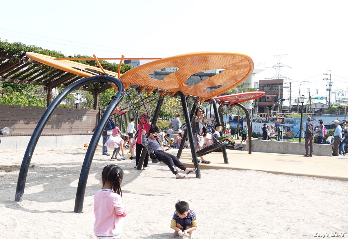 【新北特色公園】鶯歌永吉公園 親子公園/三層樓旋轉溜滑梯/3D彩繪/炮仗花拱門走廊 - 第8張圖