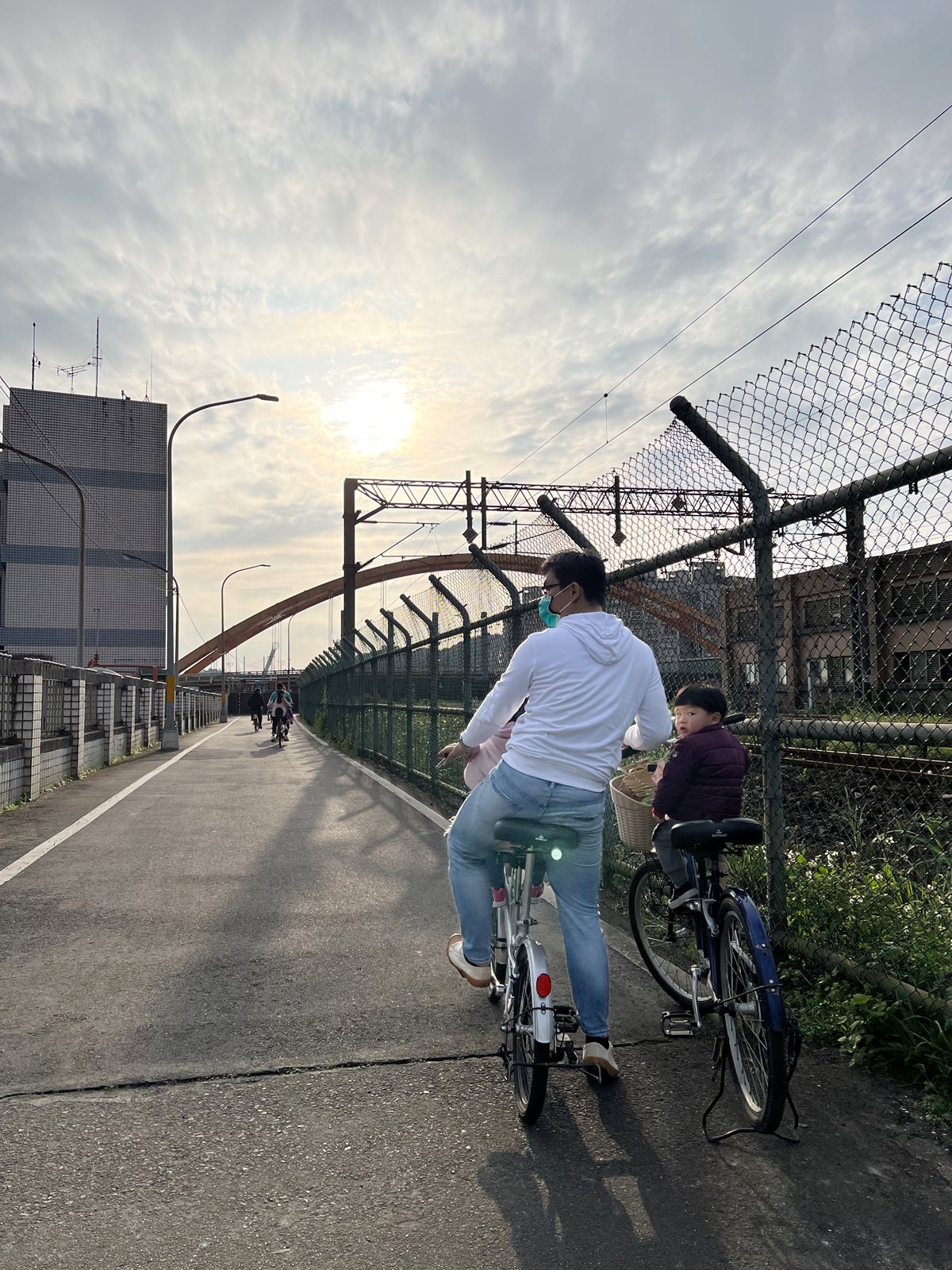 【汐止景點】五堵台鐵舊隧道自行車 親子自行車道/鐵路隧道超美景致 - 第8張圖