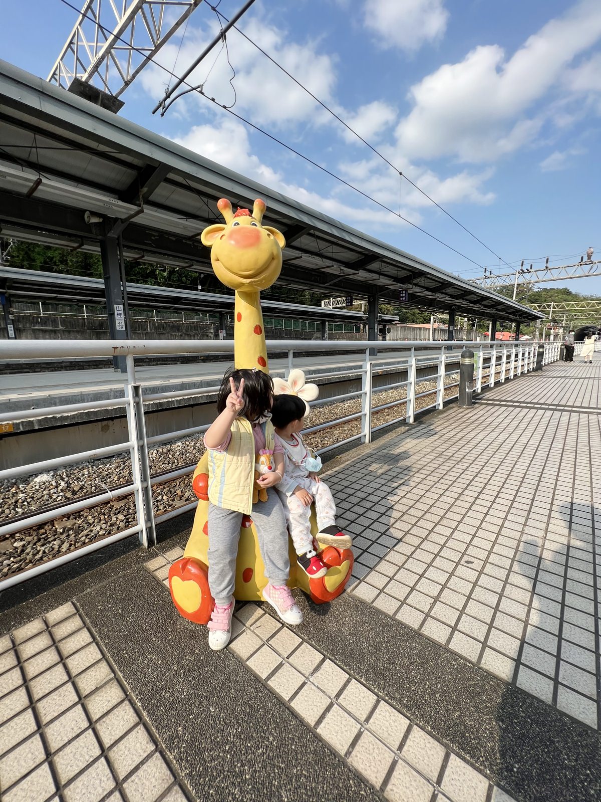 【新北樹林】山佳火車站(山佳鐵道地景公園),火車迷快來! - 第17張圖