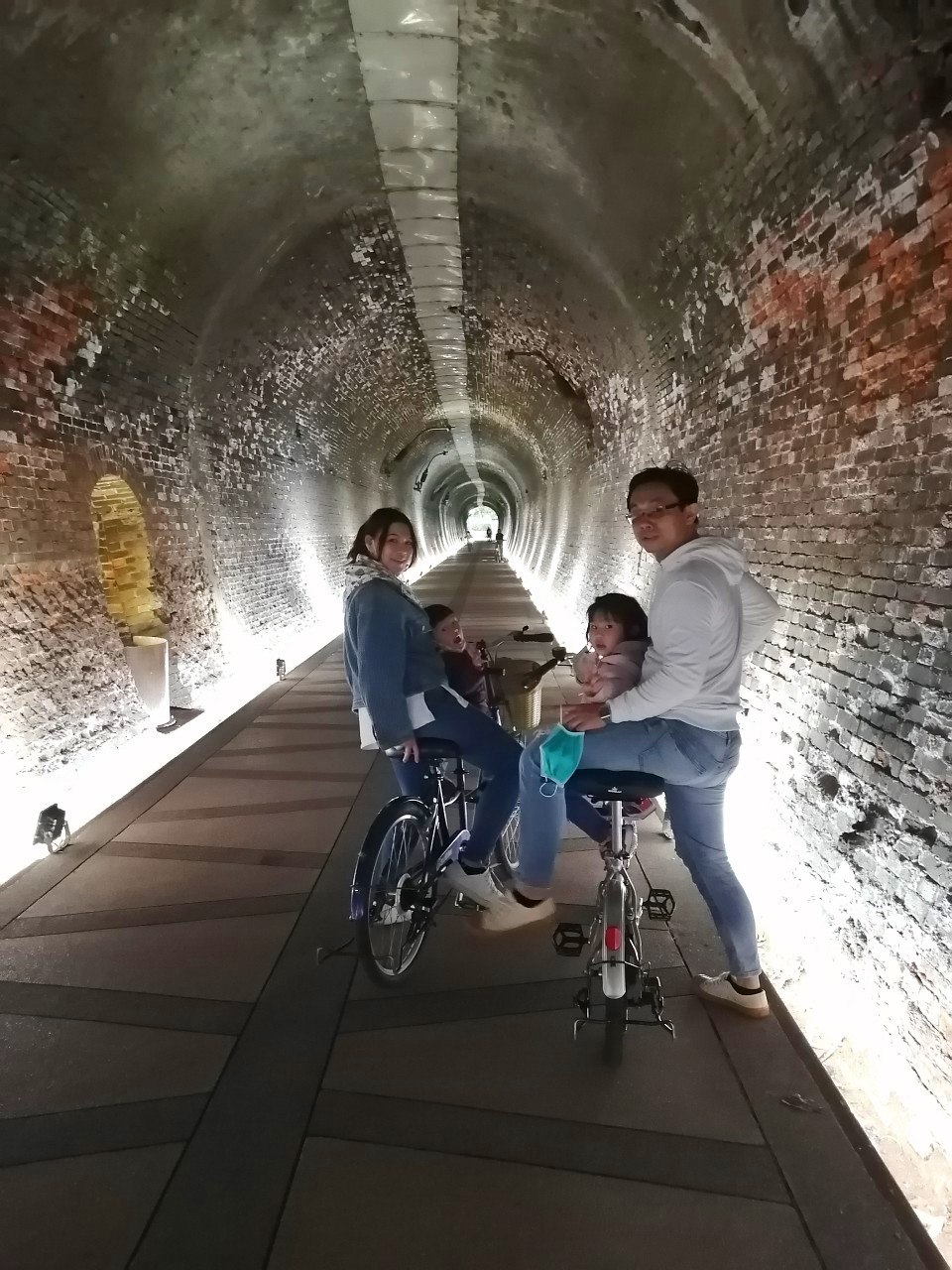 【汐止景點】五堵台鐵舊隧道自行車 親子自行車道/鐵路隧道超美景致 - 第21張圖