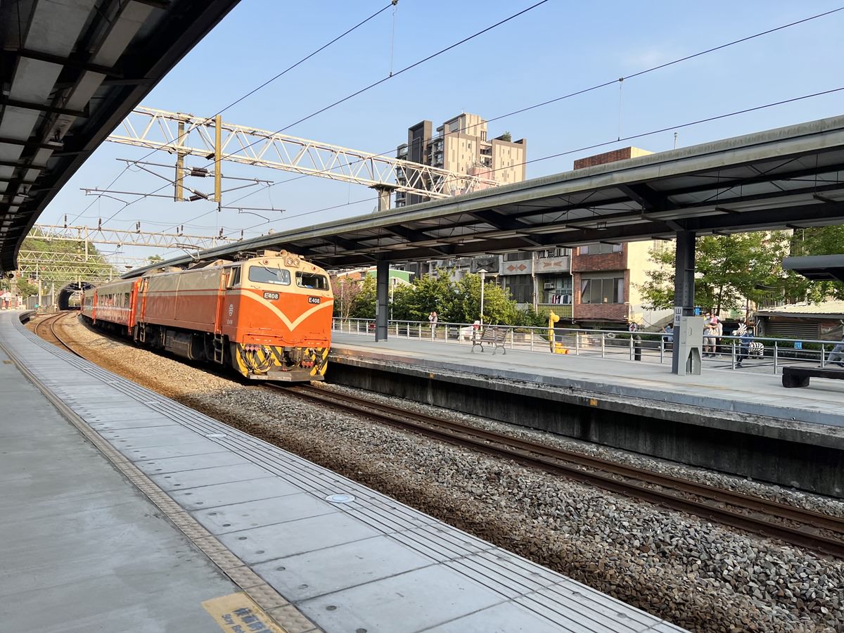 【新北樹林】山佳火車站(山佳鐵道地景公園),火車迷快來! - 第33張圖