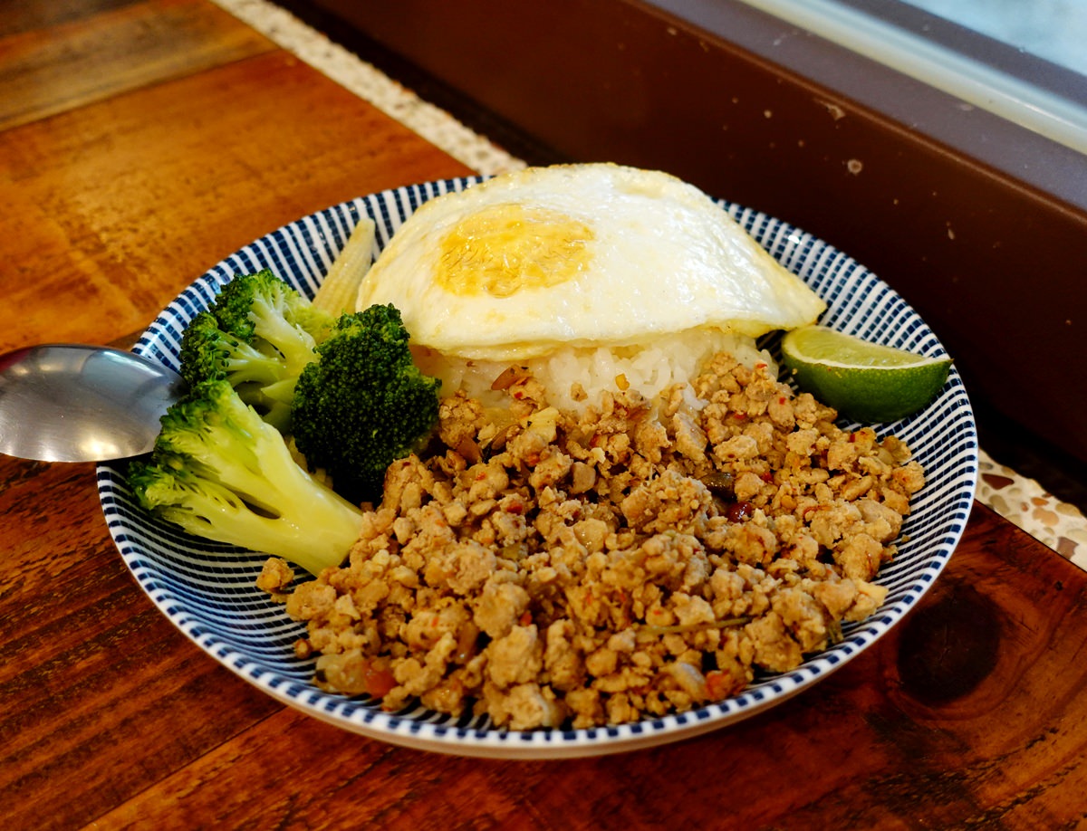 苒冉小食光 南港車站咖啡廳推薦/簡餐輕食及好吃肉桂捲 - 第13張圖