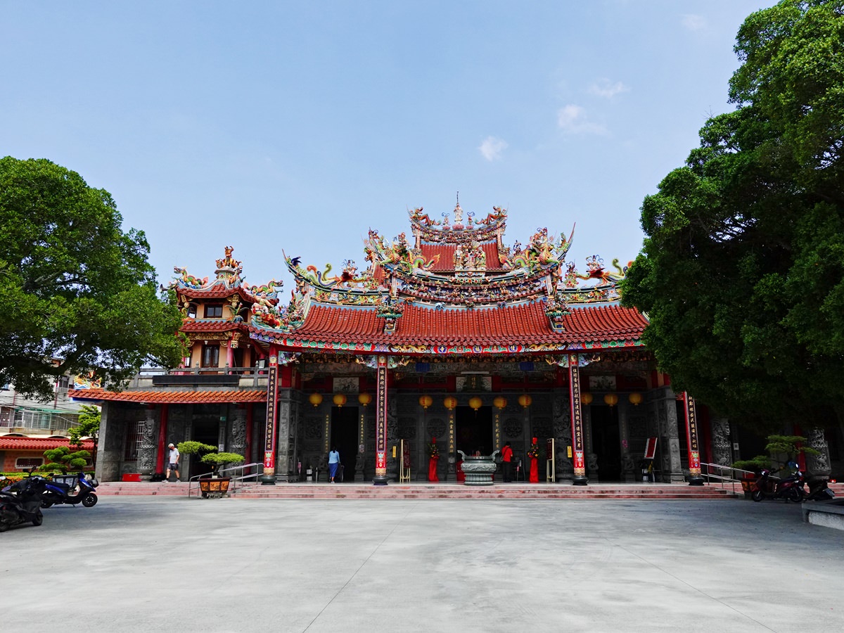 台南景點|佳福寺 40公尺滾輪溜滑梯超好玩 台南親子景點免費 - 第4張圖