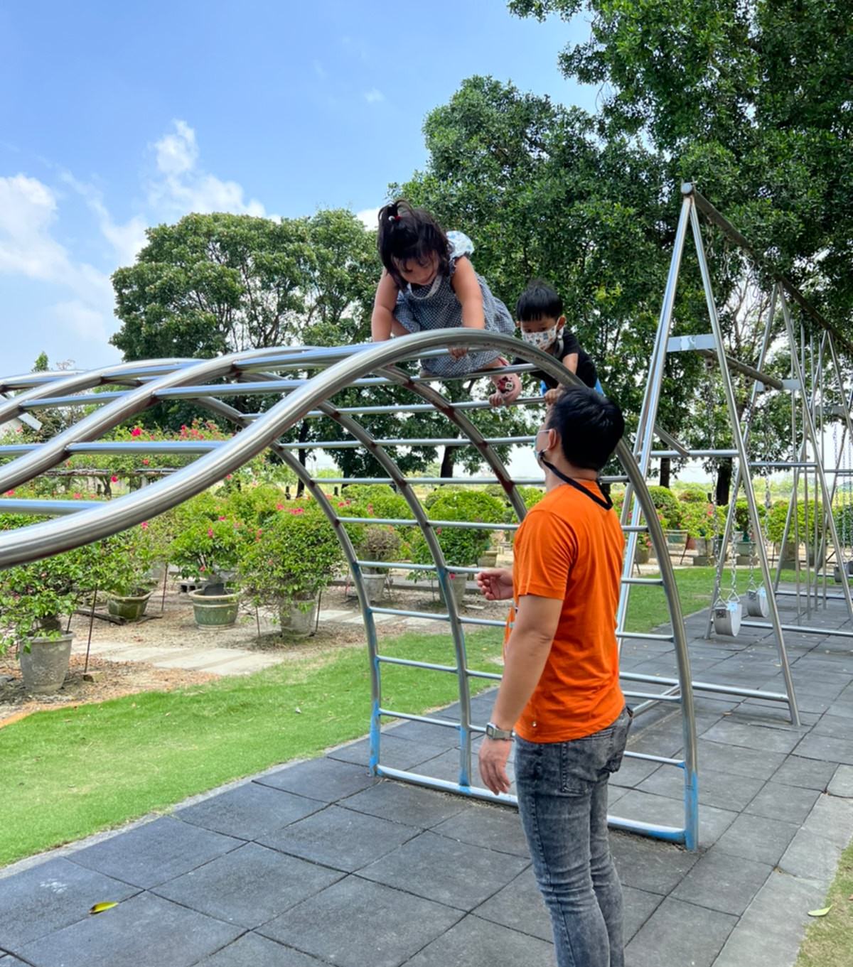 台南景點|佳福寺 40公尺滾輪溜滑梯超好玩 台南親子景點免費 - 第18張圖