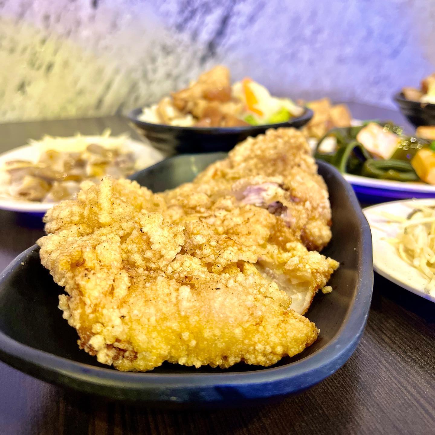 桃園南崁美食|大小魯肉飯 滷肉飯必點,再來份雞排更正點! - 第7張圖