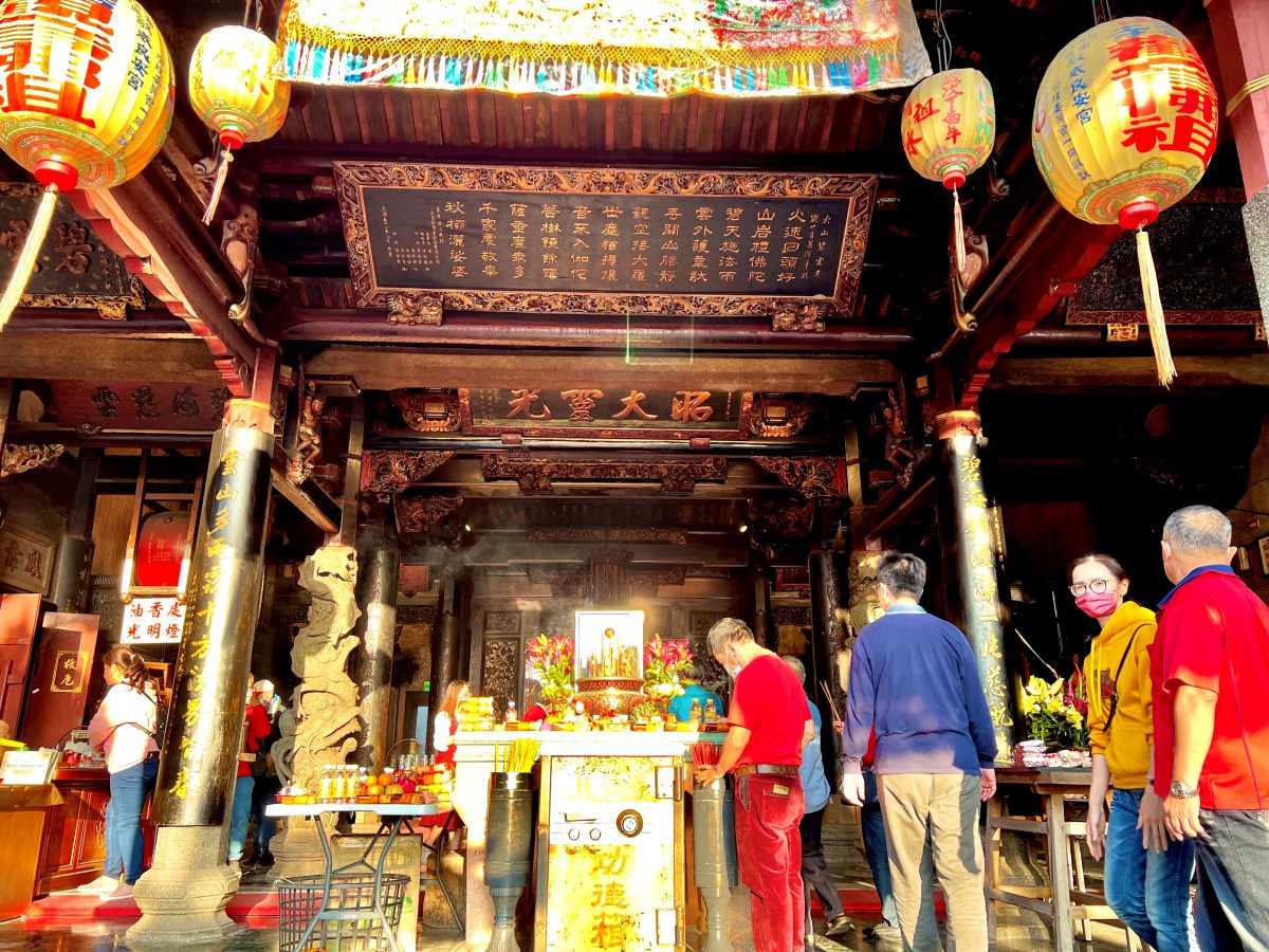 台南景點|白河關子嶺火山碧雲寺 枕頭山賞夕陽好地方 - 第4張圖