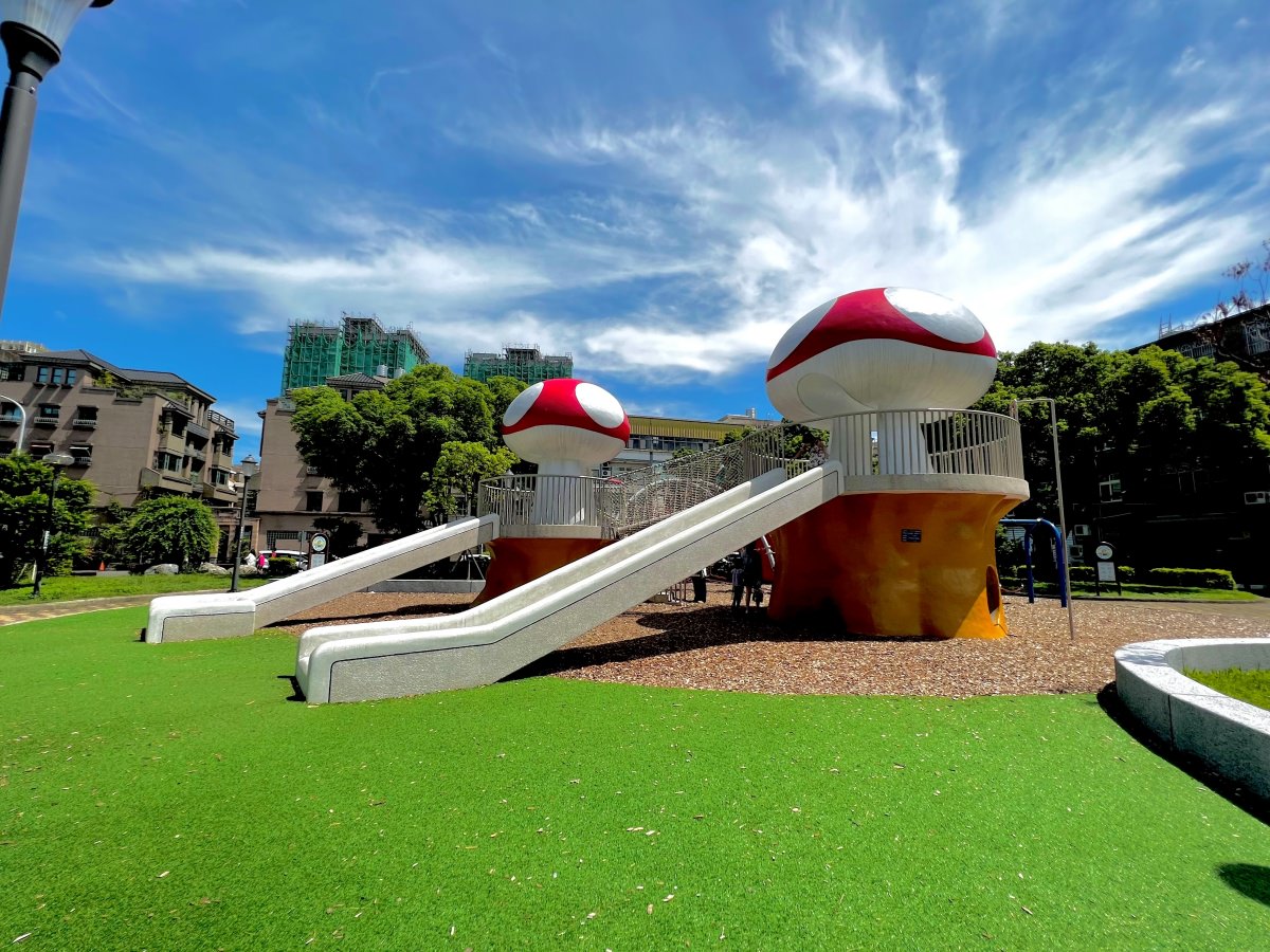 新竹公園推薦|蘑菇城堡公園(公兒30公園) 讓我們來到瑪莉歐的奇幻世界吧! - 第4張圖