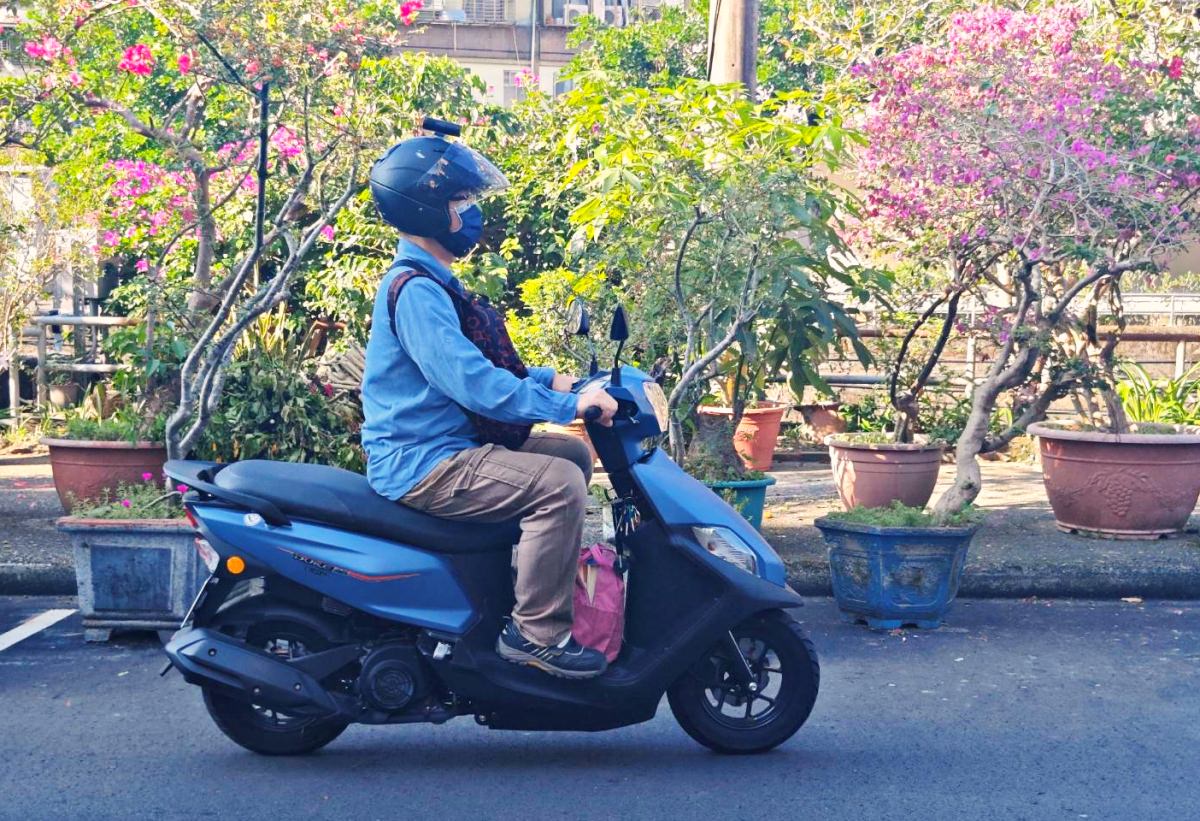 行車紀錄器開箱|PAPAGO! Moto One 星光夜視機車行車記錄器| 推薦 Moto One開箱心得 - 第23張圖