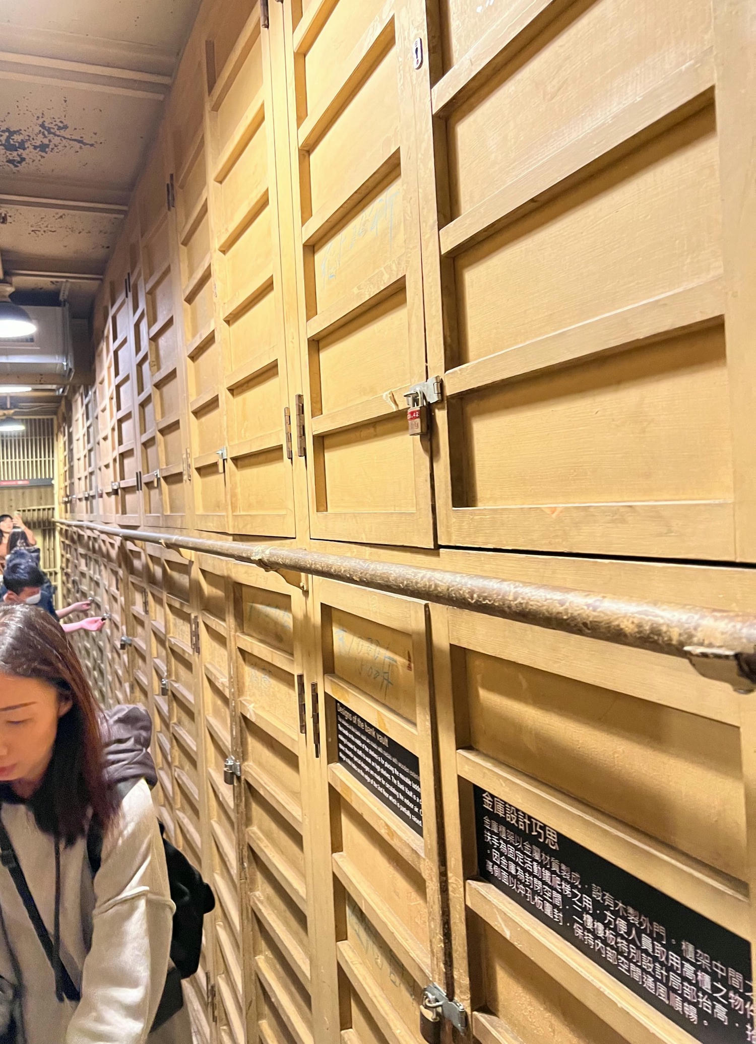 台北景點|國立臺灣博物館(土銀展示館) 恐龍迷必訪,超大巨型恐龍超震撼!台北雨天景點備案推薦! - 第37張圖