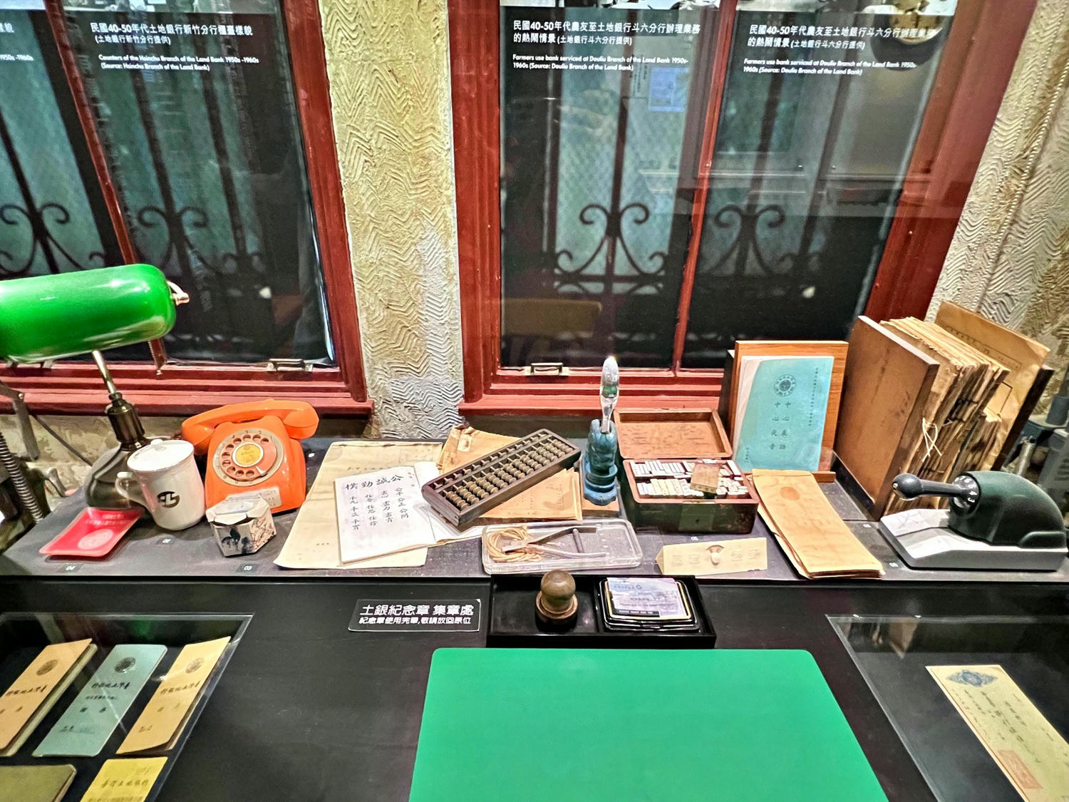 台北景點|國立臺灣博物館(土銀展示館) 恐龍迷必訪,超大巨型恐龍超震撼!台北雨天景點備案推薦! - 第21張圖