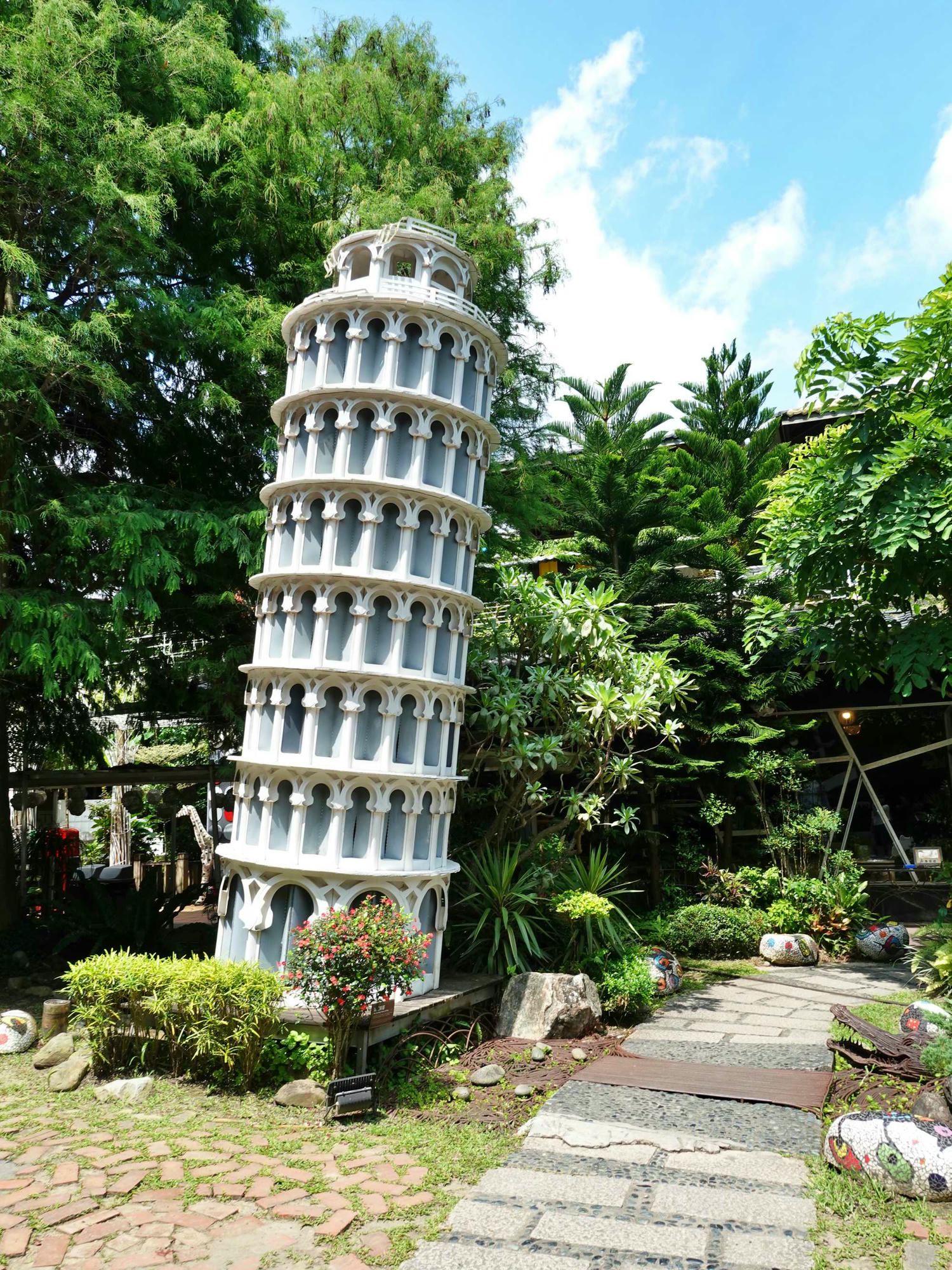台中親子景點|大坑紙箱王創意園區 樹屋溜滑梯、天空步道讓你玩到不想回家 - 第46張圖
