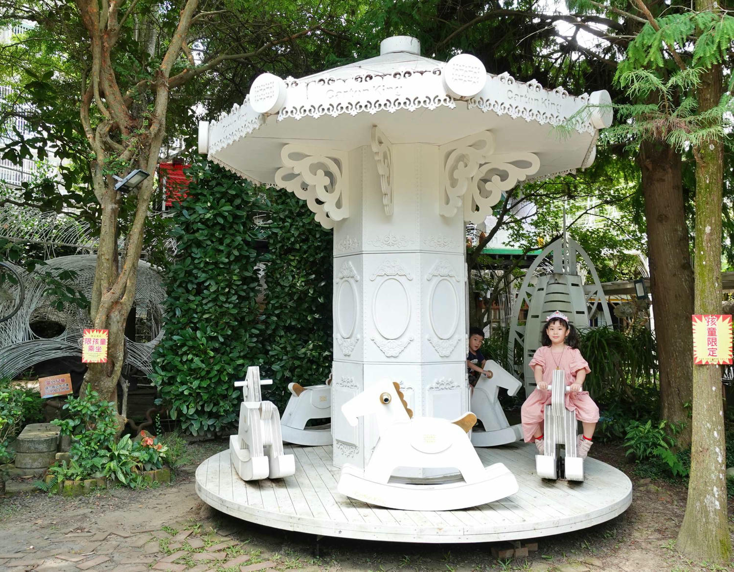 台中親子景點|大坑紙箱王創意園區 樹屋溜滑梯、天空步道讓你玩到不想回家 - 第50張圖