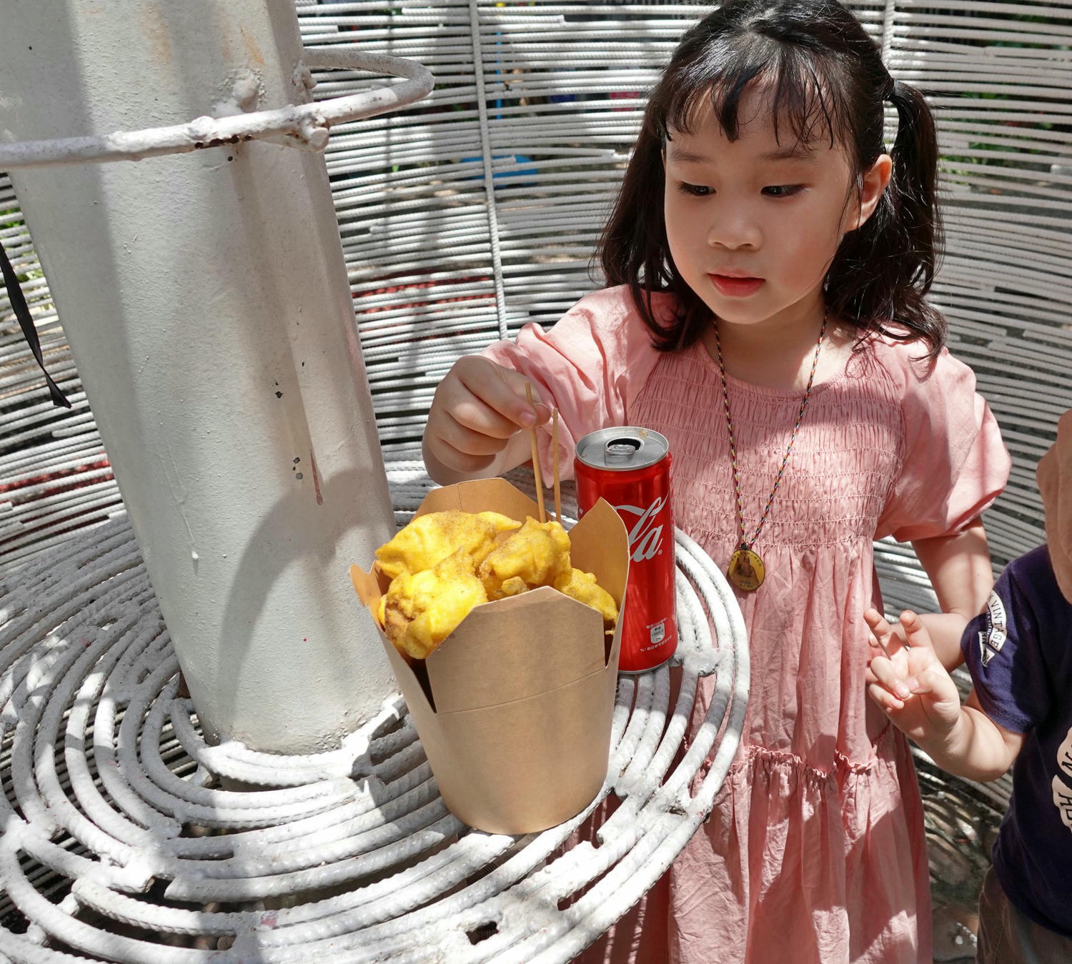台中親子景點|大坑紙箱王創意園區 樹屋溜滑梯、天空步道讓你玩到不想回家 - 第27張圖