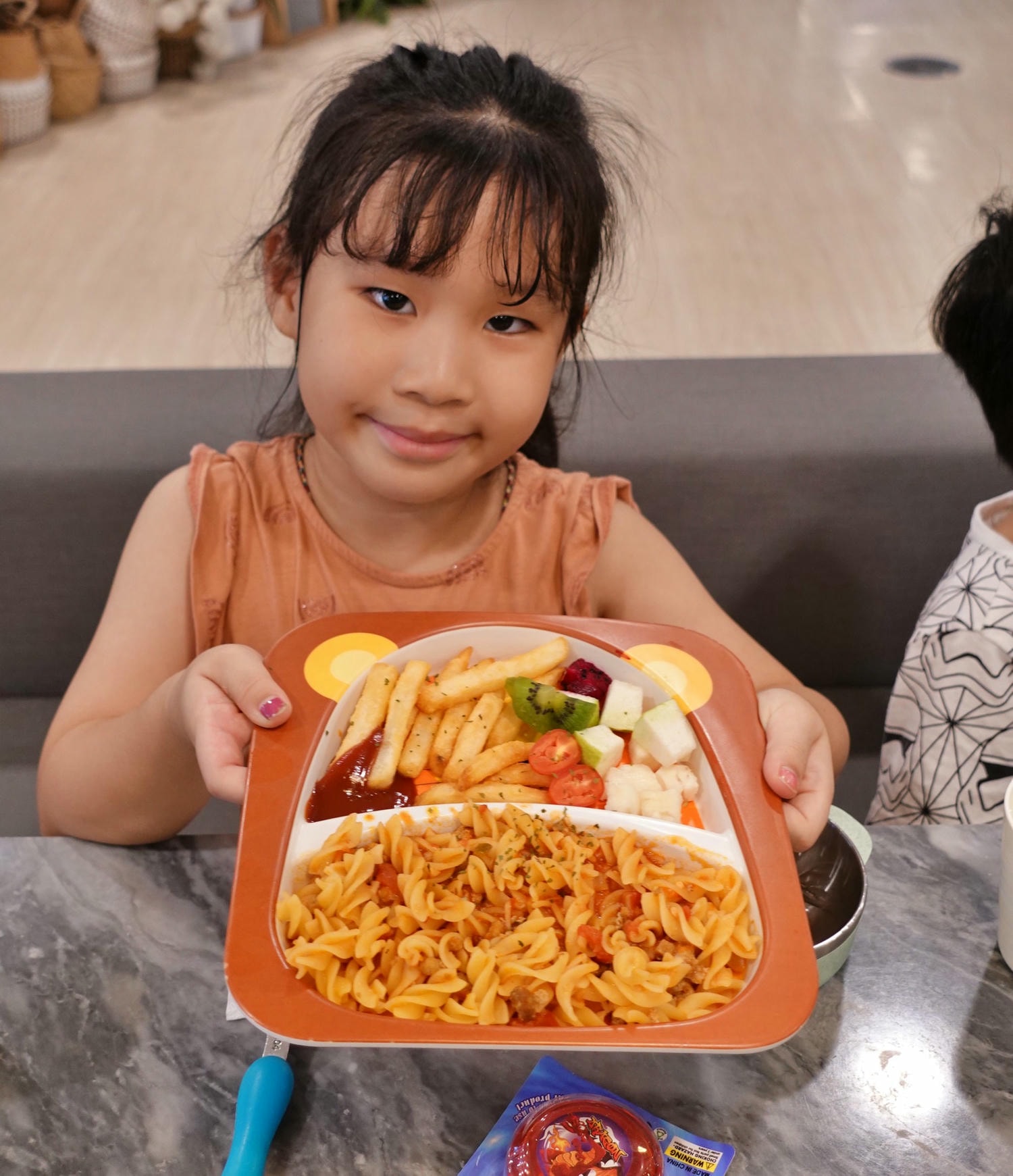 高雄|Zone Café弄咖啡親子餐廳總圖店 球池沙坑池不限用餐時間/餐點美味推薦! - 第28張圖