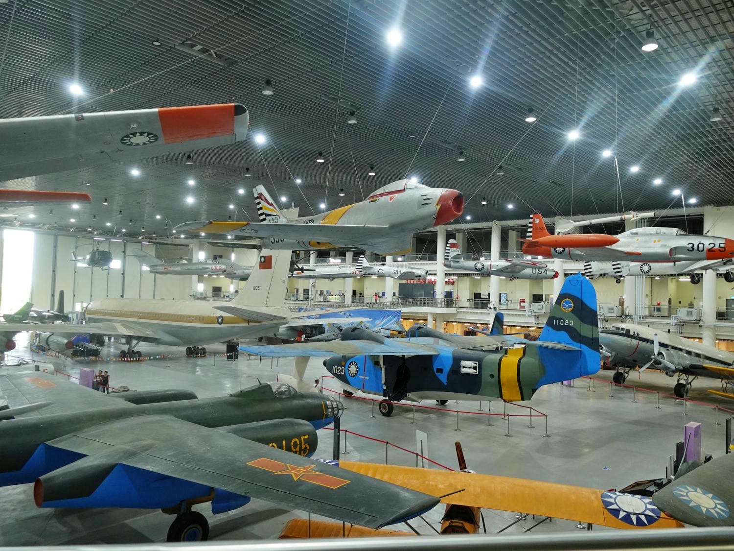 高雄岡山景點推薦|航空教育展示館 全亞洲唯一懸吊飛機的博物館,軍事迷、航空迷不能錯過! - 第12張圖