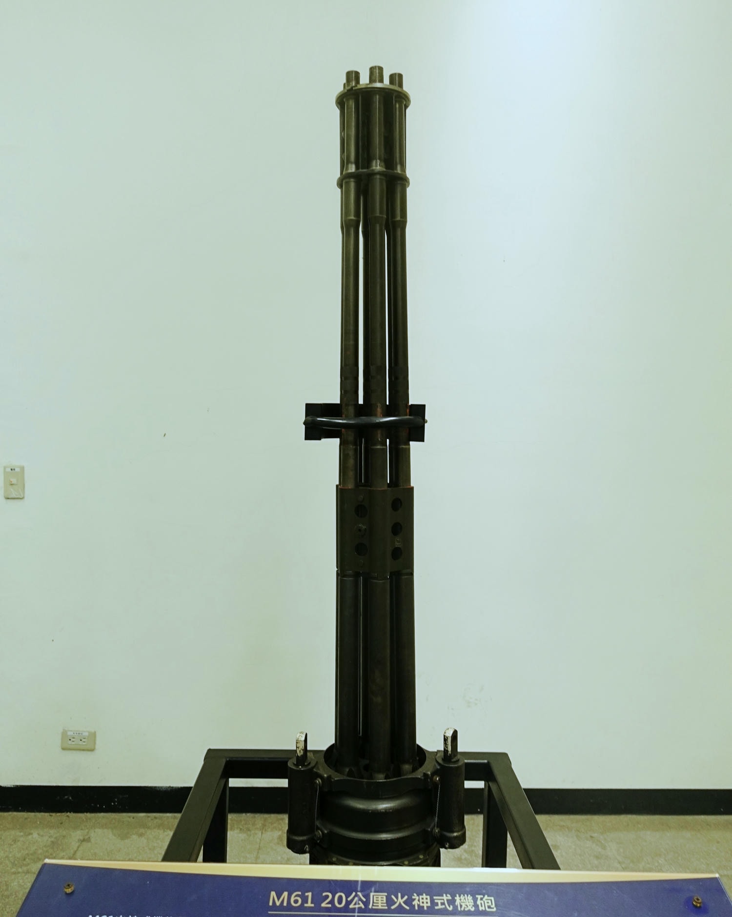高雄岡山景點推薦|航空教育展示館 全亞洲唯一懸吊飛機的博物館,軍事迷、航空迷不能錯過! - 第18張圖