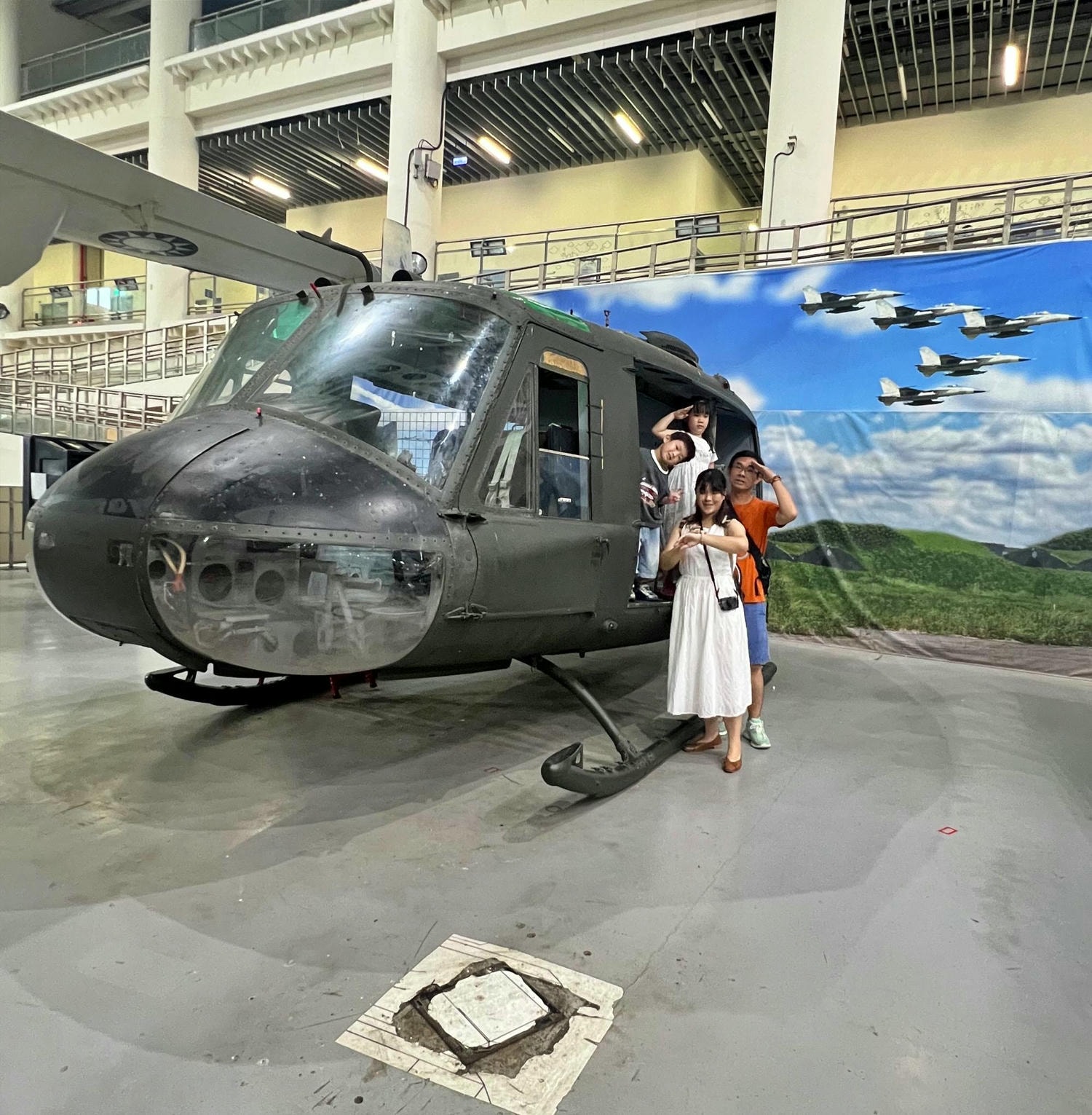 高雄岡山景點推薦|航空教育展示館 全亞洲唯一懸吊飛機的博物館,軍事迷、航空迷不能錯過! - 第35張圖