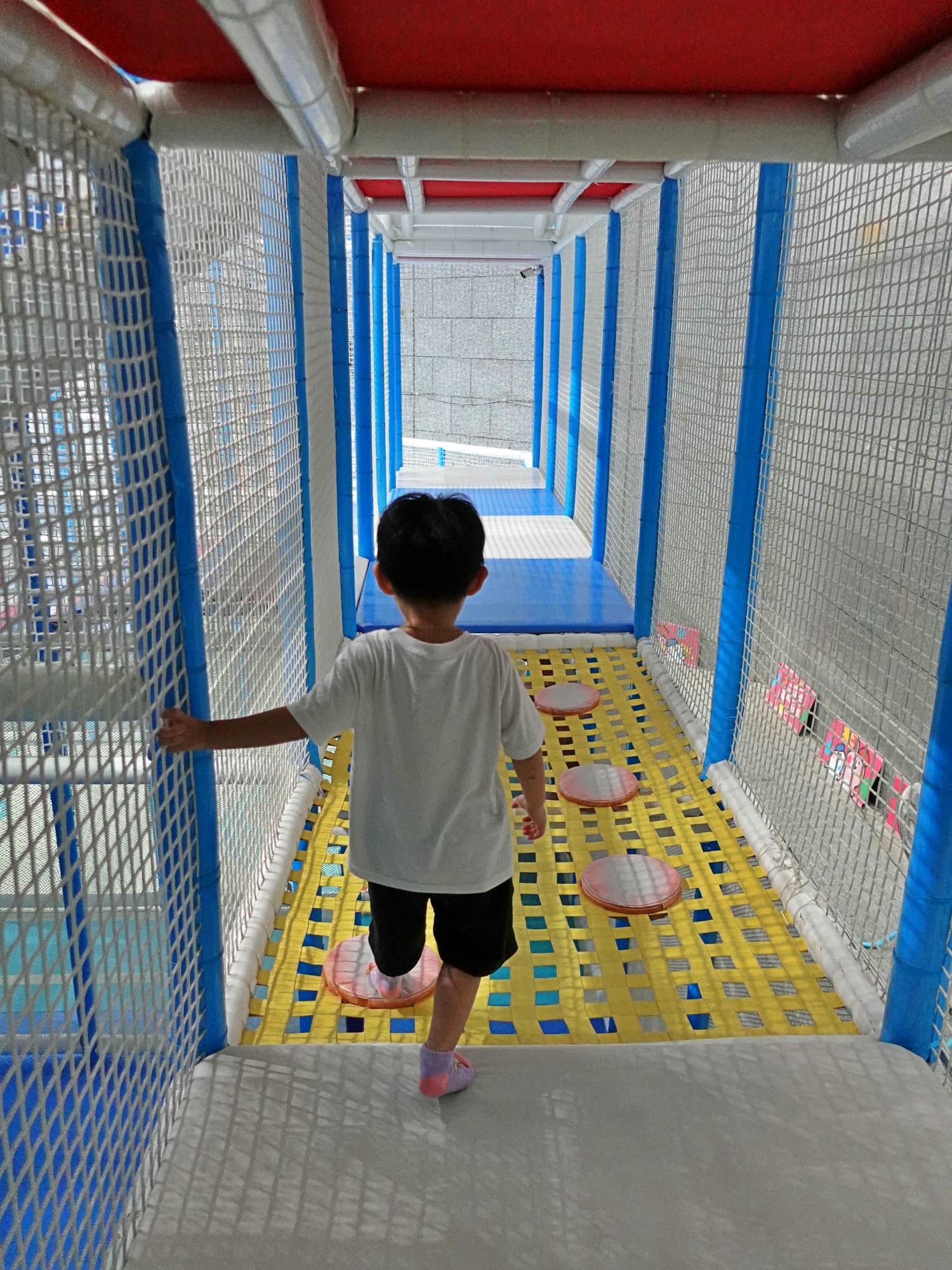 高雄|熱雪天堂探索樂園2.0 兒童滑雪樂園&三層樓高溜滑梯 - 第14張圖