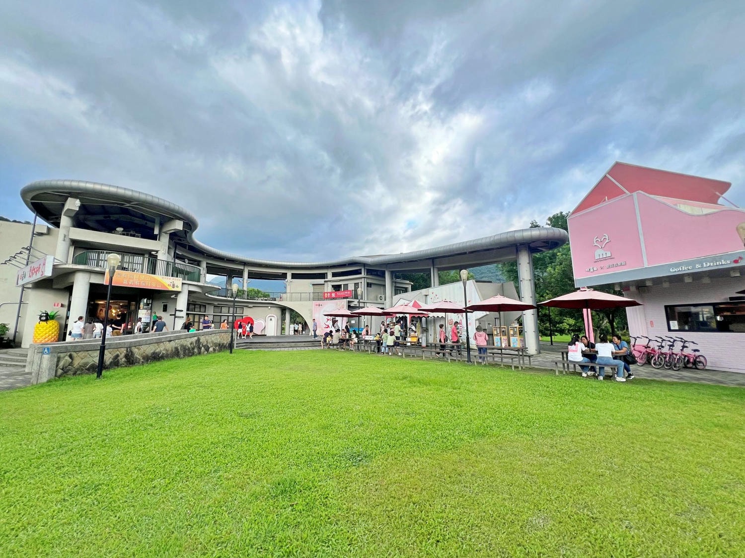 嘉義欣欣水泥森活園觀光工廠 銅板價門票/水泥方塊酥超好吃! - 第26張圖