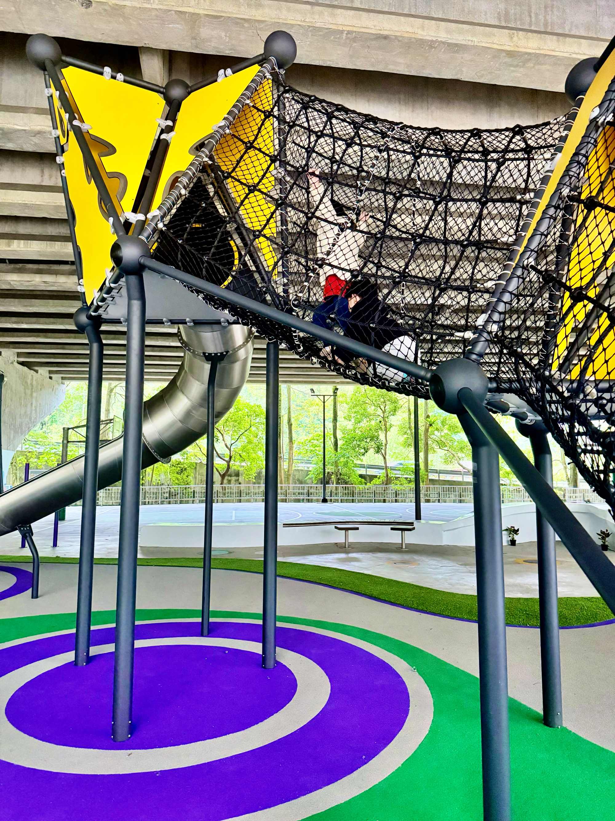 林森橋下兒童遊戲場 2025新開幕橋下公園/汐止親子雨天備案 - 第7張圖