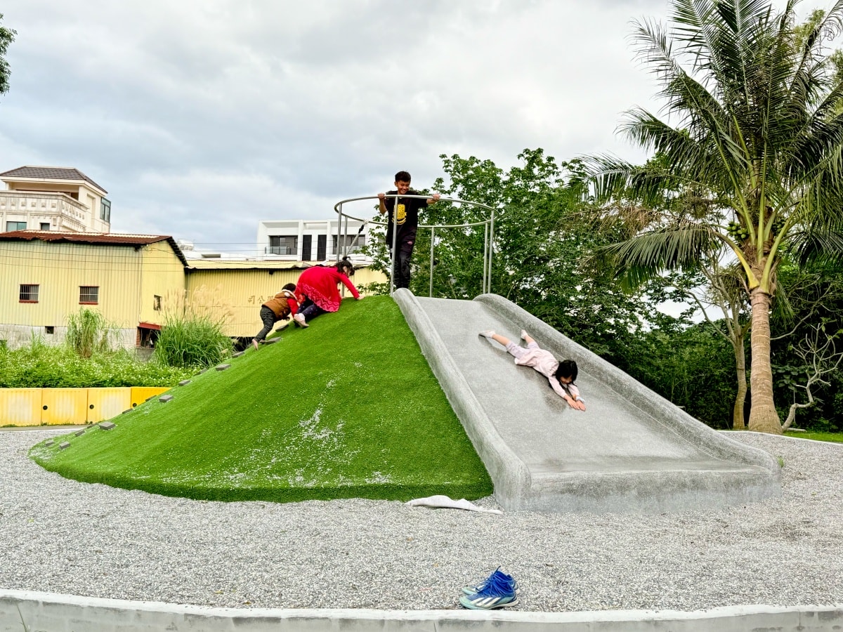花蓮新城北埔公園 飛機造型特色遊戲場好好玩!(新城半日遊規劃) - 第14張圖