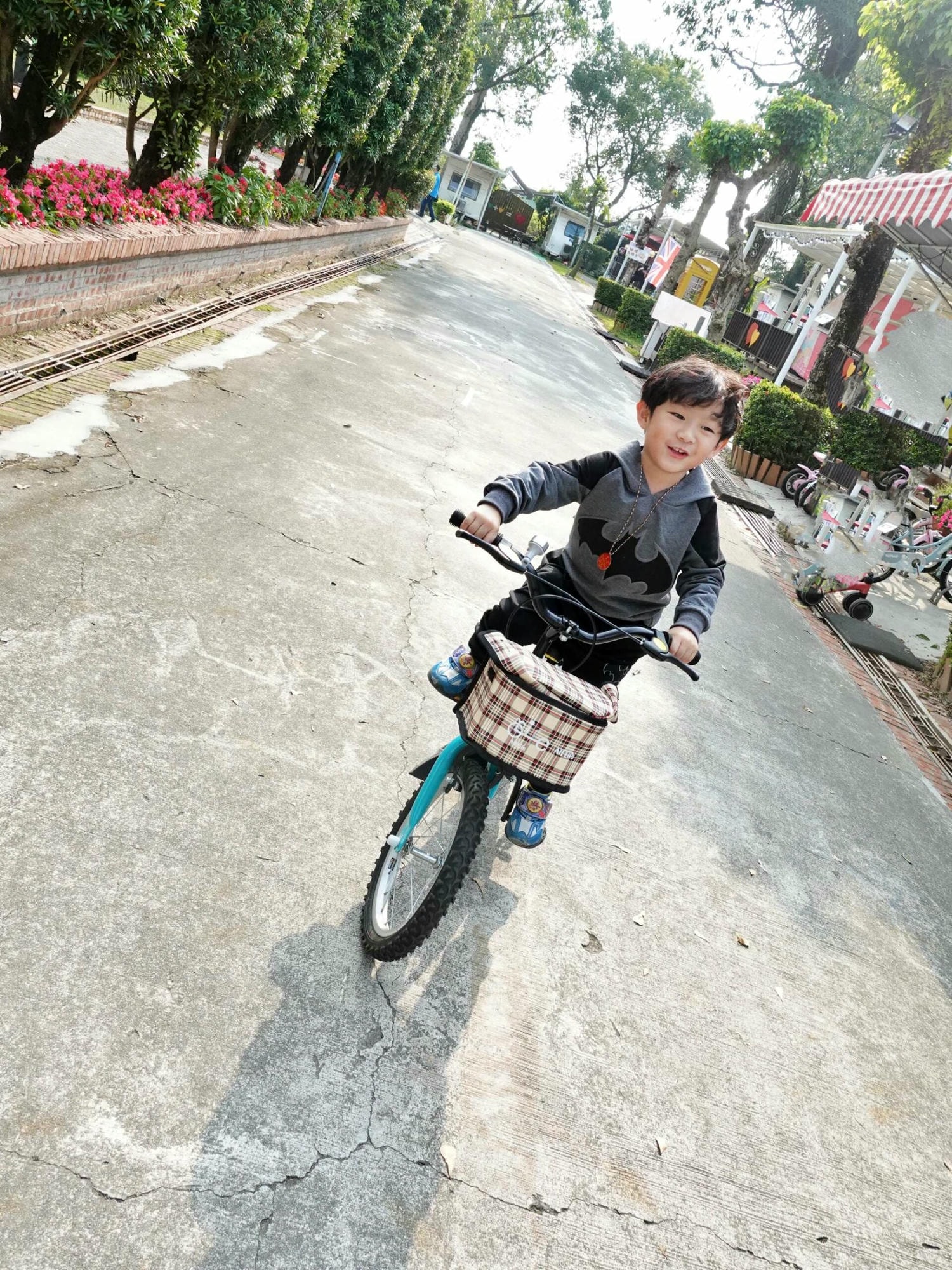 嘉義親子露營車住宿-詩情花園渡假村,DIY披薩、魔術表演、煙火秀,一站式度假體驗! - 第39張圖